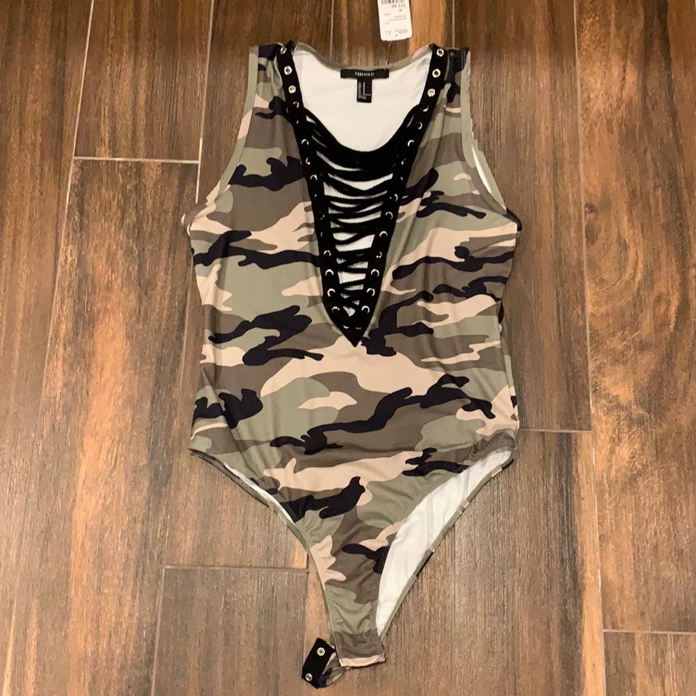 BNWT Forever 21 bodysuit